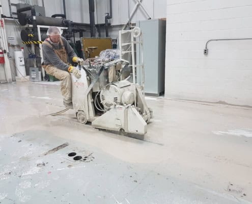 Industrial concrete sawing in a Montreal warehouse